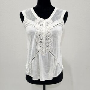 Elegant White Lace Women's Top